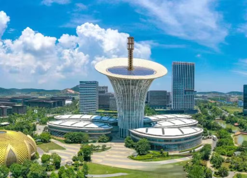 湖北武漢東湖新技術(shù)開發(fā)區(qū)軍事五項(xiàng)場地體育場